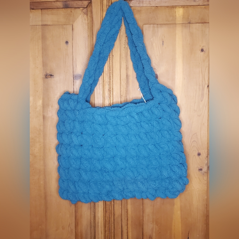 Elegant Blue Textured Shoulder Bag